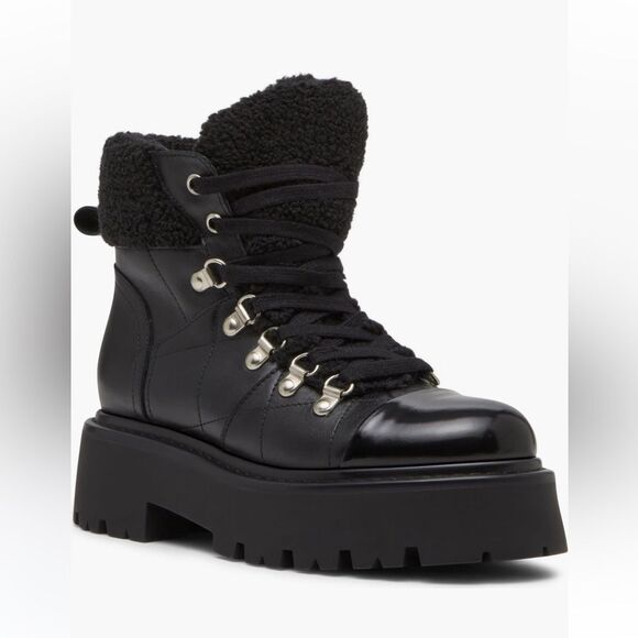 Steve Madden Shoes - Steve Madden
Reyen Platform Boot (Women)